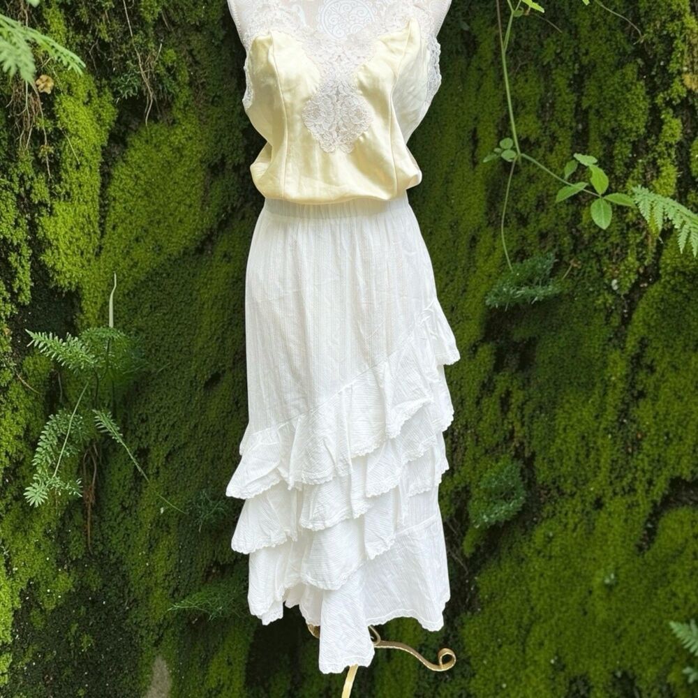 Mable Mischa Crochet Lace White Tired Ruffle Maxi Skirt Coastal Cowgirl Boho M